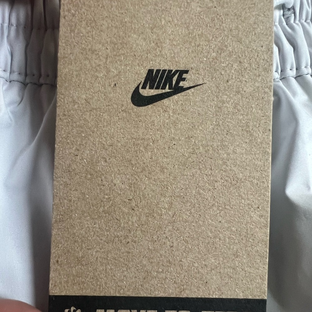 Brand NEW! Nike Two-Tone Black and White Skirt - Picture 3 of 10